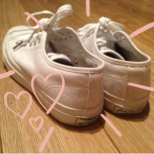 Godasses blanches, mon amour feat. le retour des Converse dans le cœur de Marilou