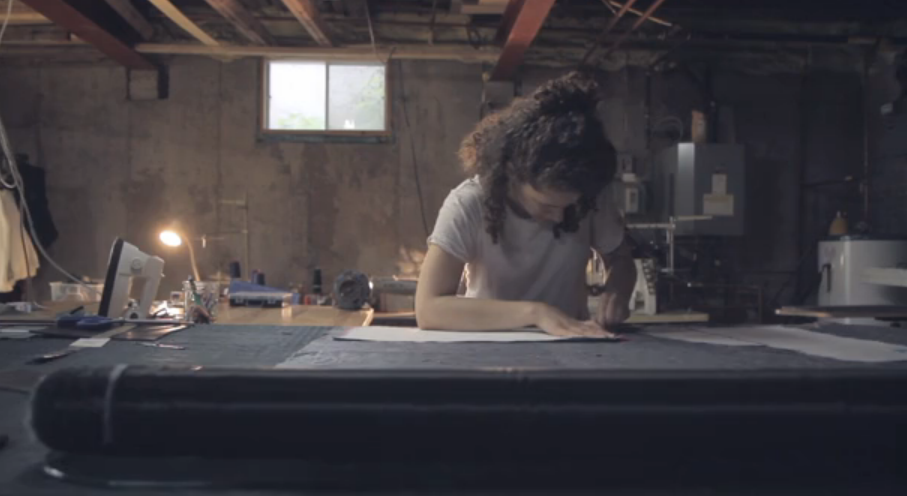 Woolfell vous invite dans son atelier avec une vidéo trop trop TROP belle