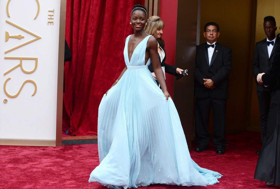 Retour sur le tapis rouge (un peu poche) des Oscars 2014