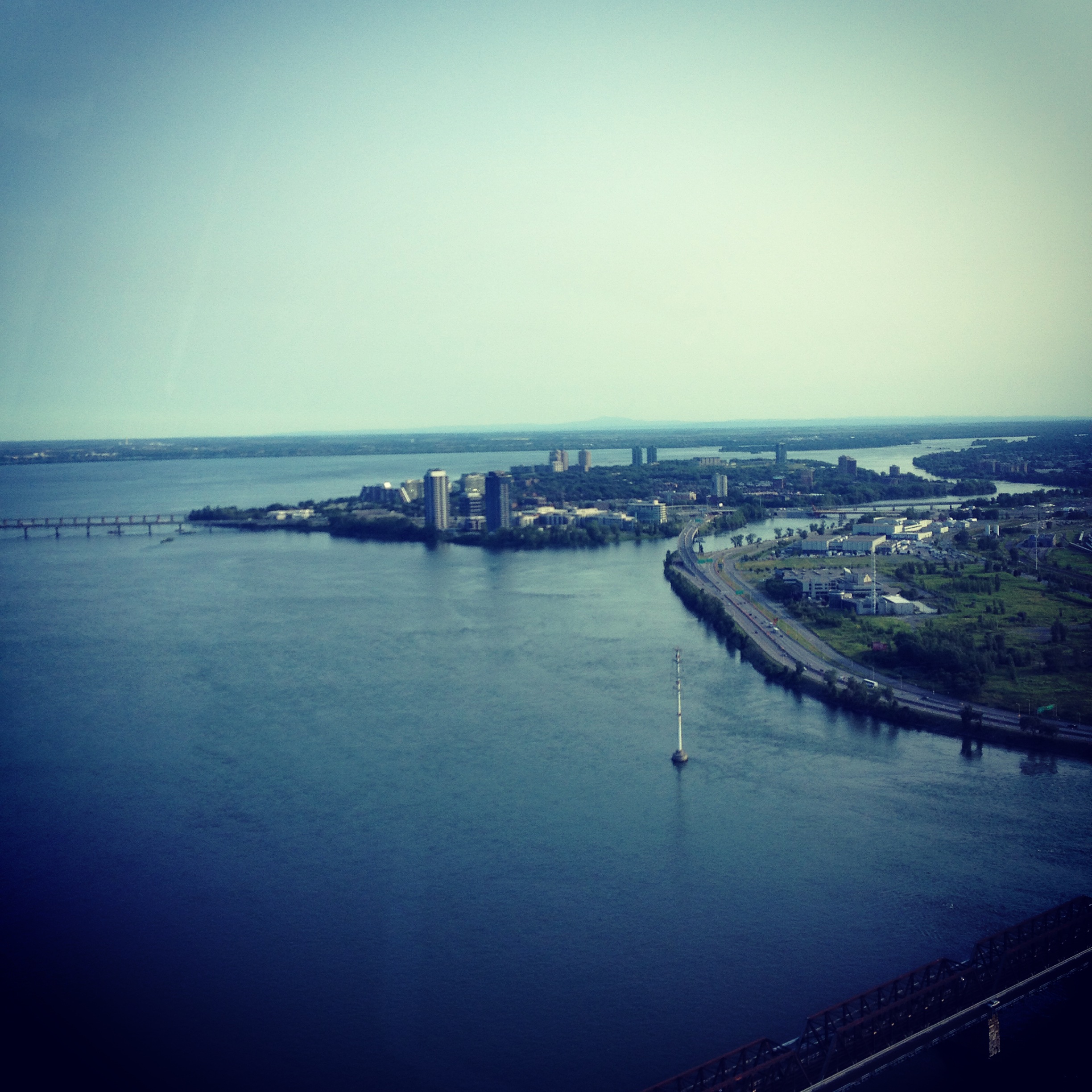 Montréal vue du ciel avec Bombay Sapphire!  #jetset