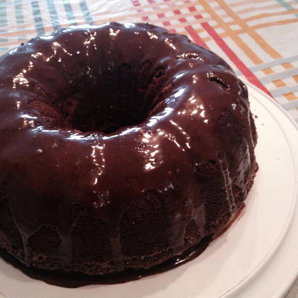 Un petit gâteau mangé en riant : un pas vers la liberté?