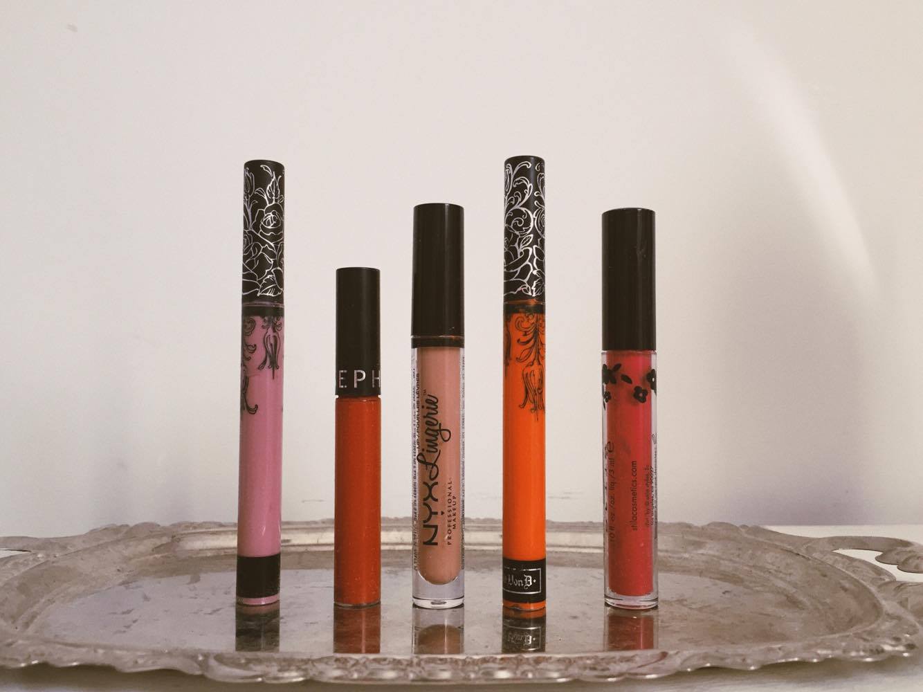 5 rouges à lèvres liquides qui vous charmeront vous et vos babines cet été