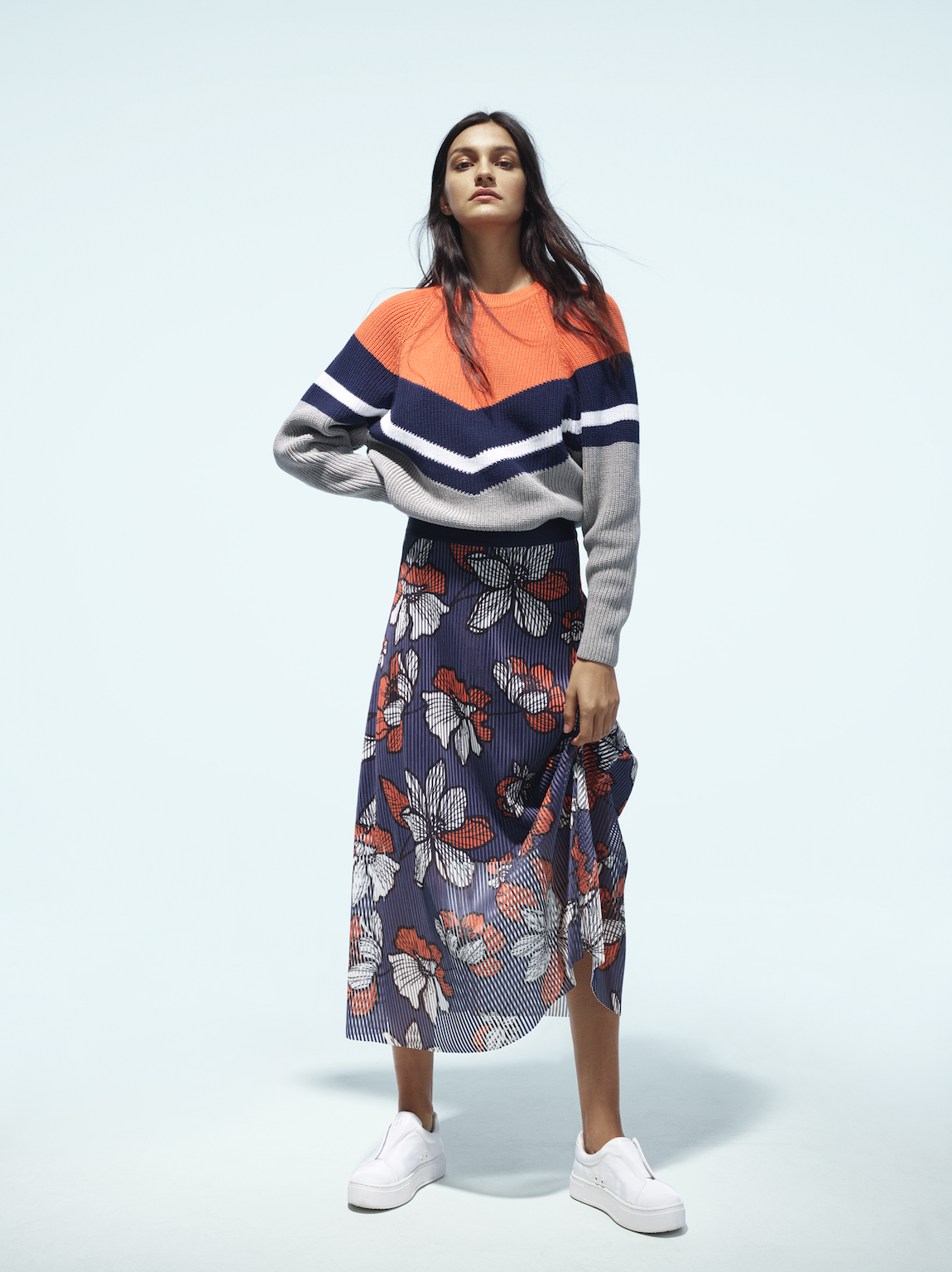 Un coup d’oeil sur les nouveautés de Peak Performance nous fait dire « pu de neige SVP! »