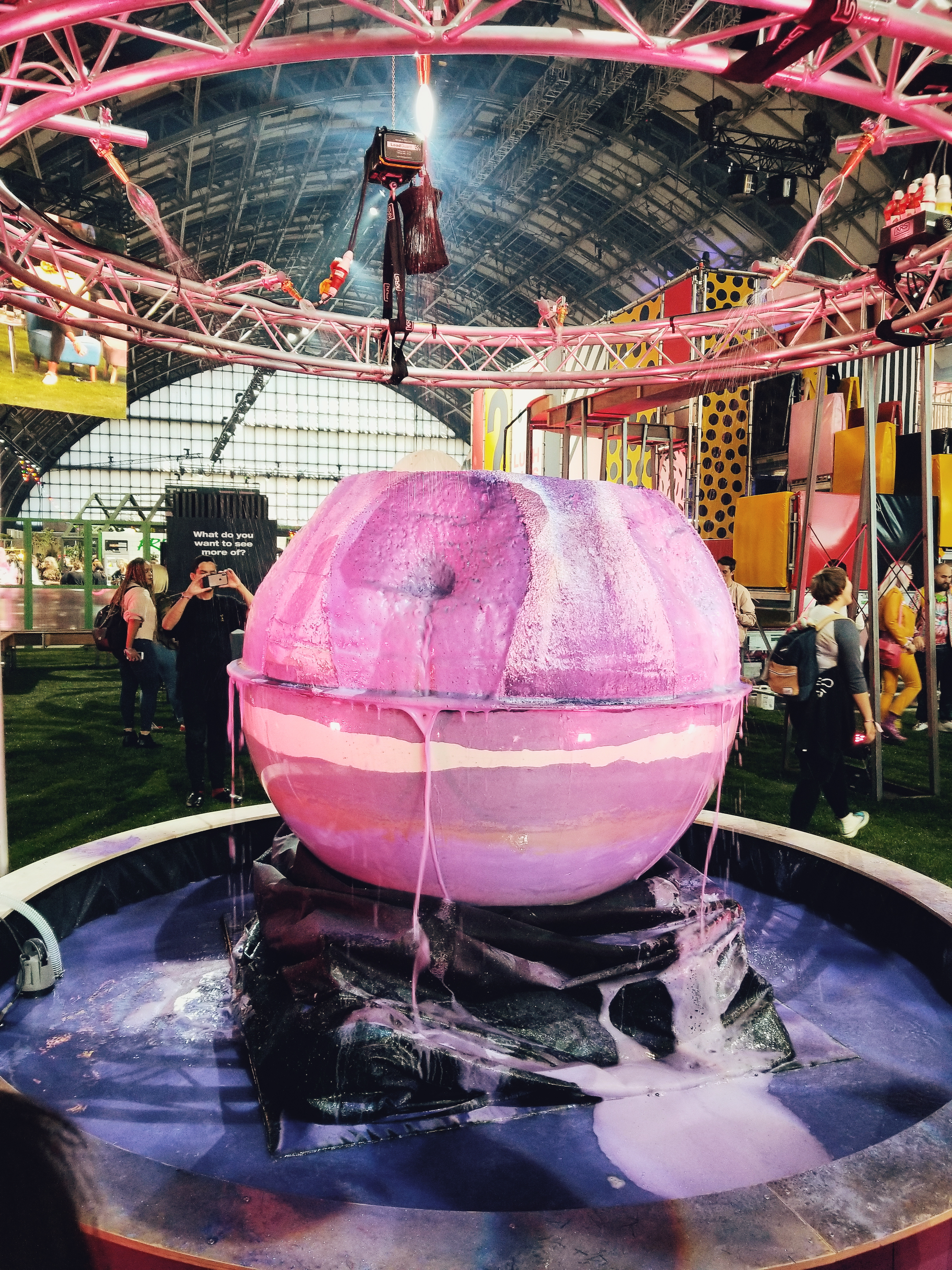 Tout ce que vous devez savoir sur le voyage de #JojoAuUK avec Lush pour le Lush Showcase