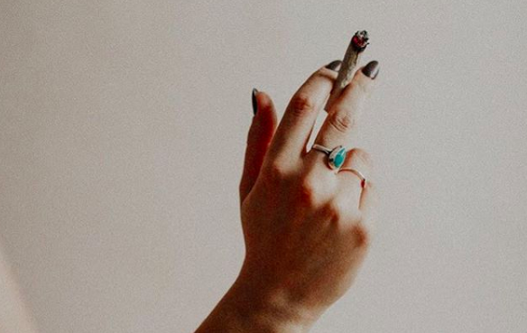 Puff, puff… passe la nouvelle campagne de sensibilisation sur le cannabis