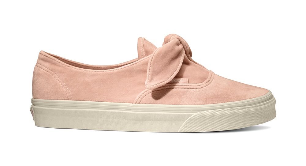 Vans propose 4 modèles de chaussures pour vos petits looks de Saint-Valentin