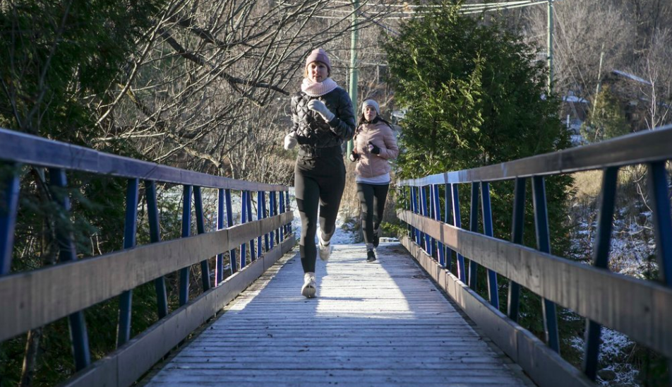 TUER LA UNE! Rose bouddha fait ENFIN des leggings noirs!