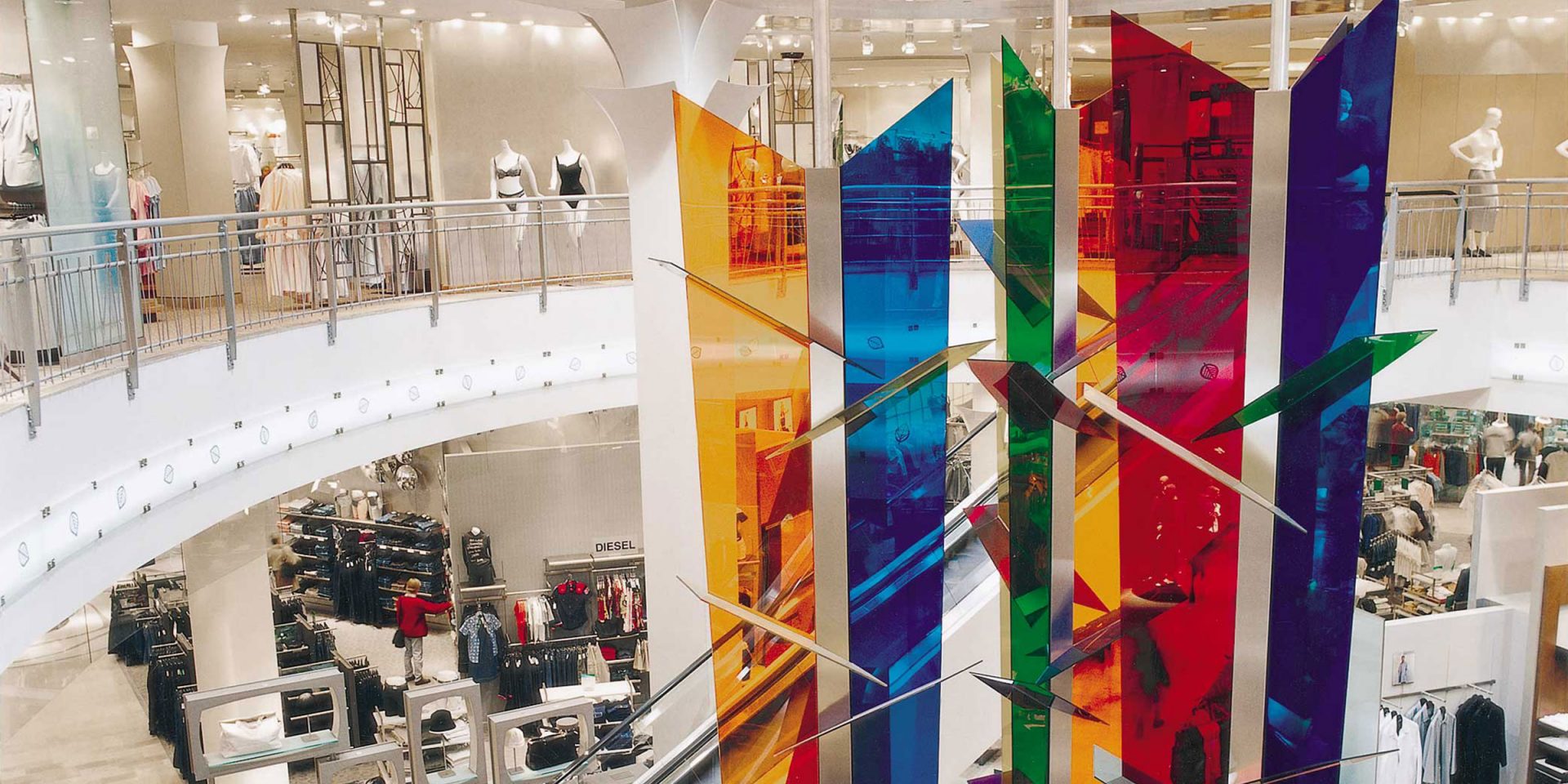 H&amp;M, Simons et d&#039;autres grands noms ferment leurs magasins au Canada