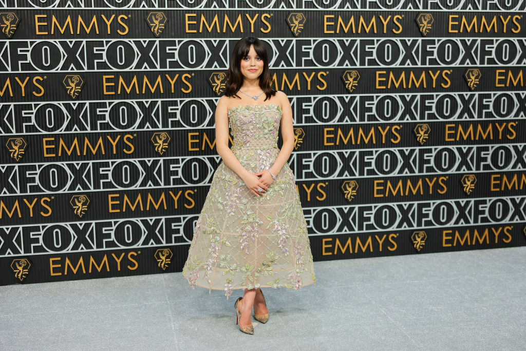 50 looks du tapis rouge des Emmys 2024